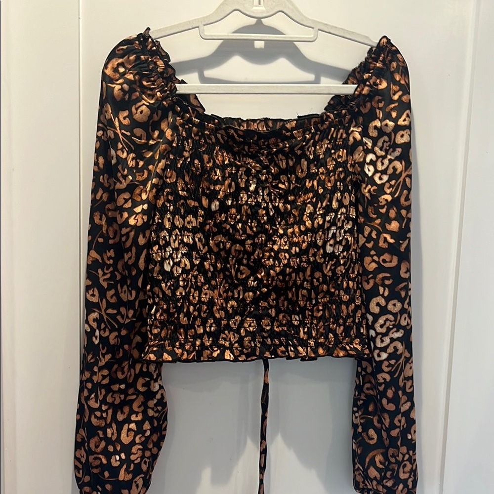 Japna Black and Tan Ruched Crop Blouse
